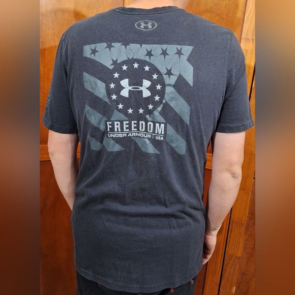 UNDER ARMOUR men's black t-shirt. Size M - Picture 2 of 4